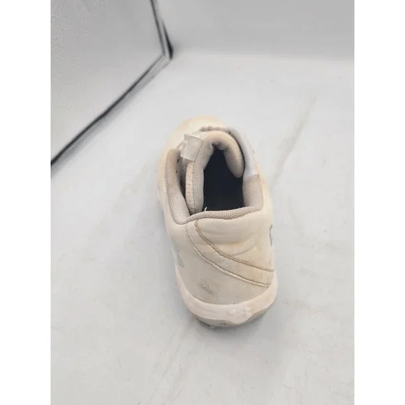 Under Armour 3Y White Baseball Softball Football Soccer Cleats Used - Picture 15 of 16